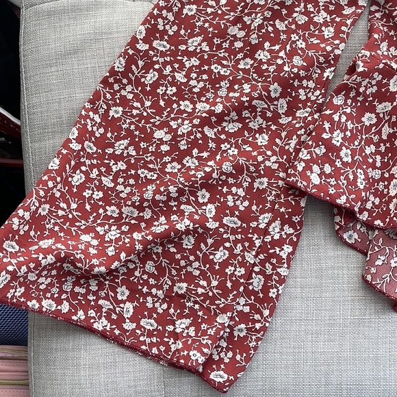 Shein front tie top - Picture 3 of 3